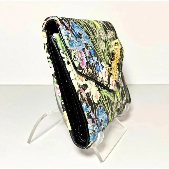 Betsey Johnson Black Floral Print Trifold Wallet NWT - Picture 5 of 7